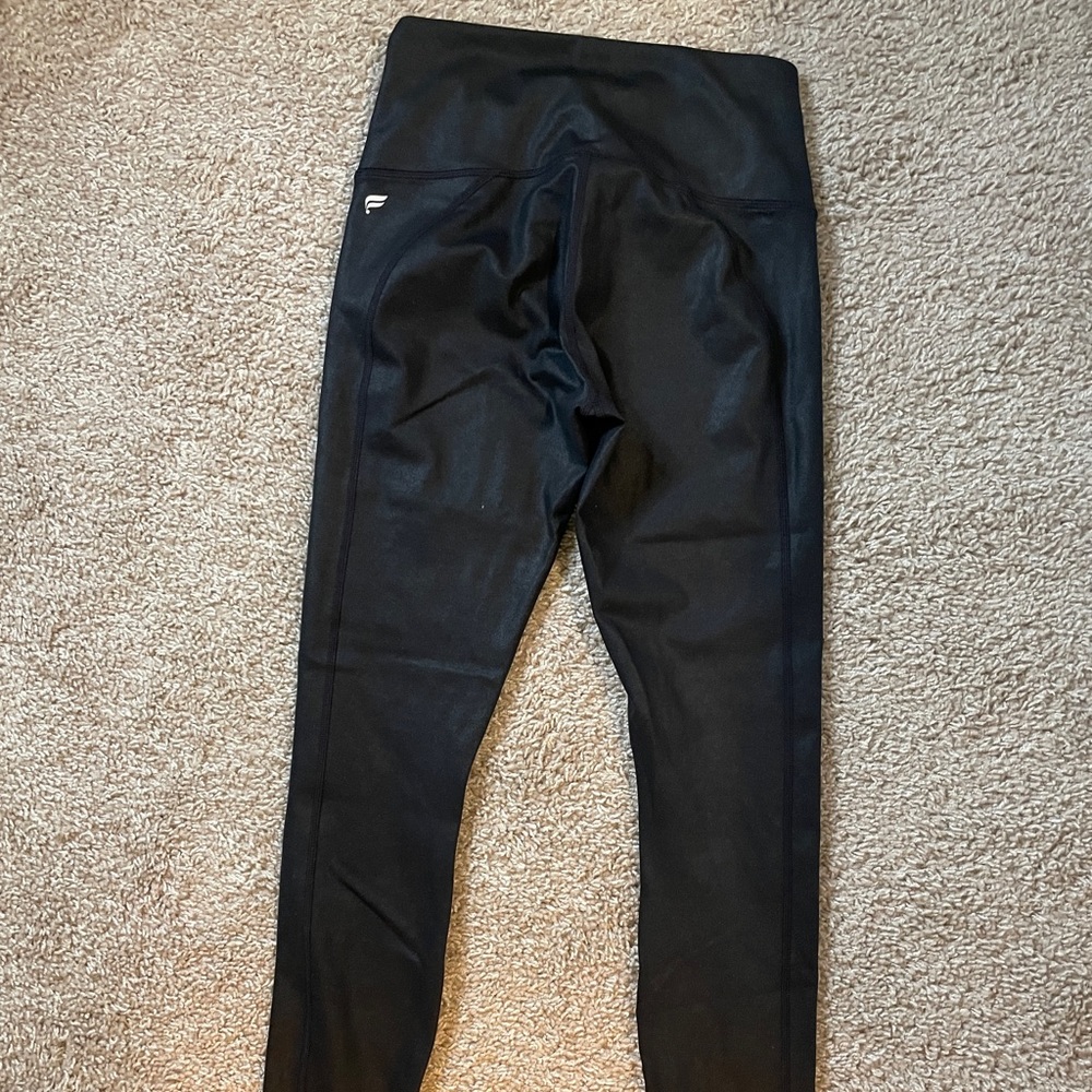 NWOT Fabletics iridescent leggings